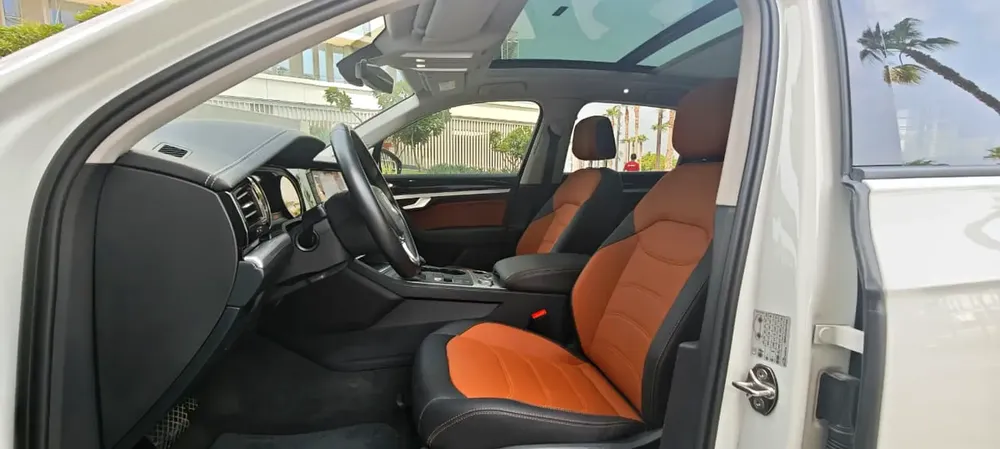 2020-Volkswagen Touareg-Excellent Condition-1 Year Warranty-Full Service History-Finance Available - Image 12
