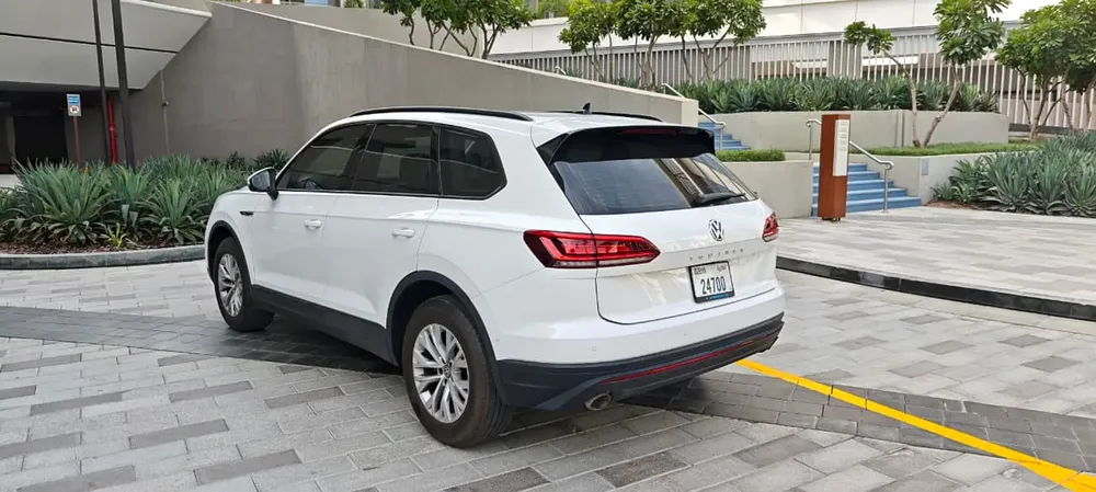 2020-Volkswagen Touareg-Excellent Condition-1 Year Warranty-Full Service History-Finance Available - Image 8