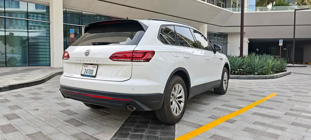 2020-Volkswagen Touareg-Excellent Condition-1 Year Warranty-Full Service History-Finance Available - Image 9