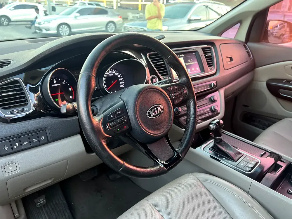Kia Carnival 2015 Korean Specs - Image 5