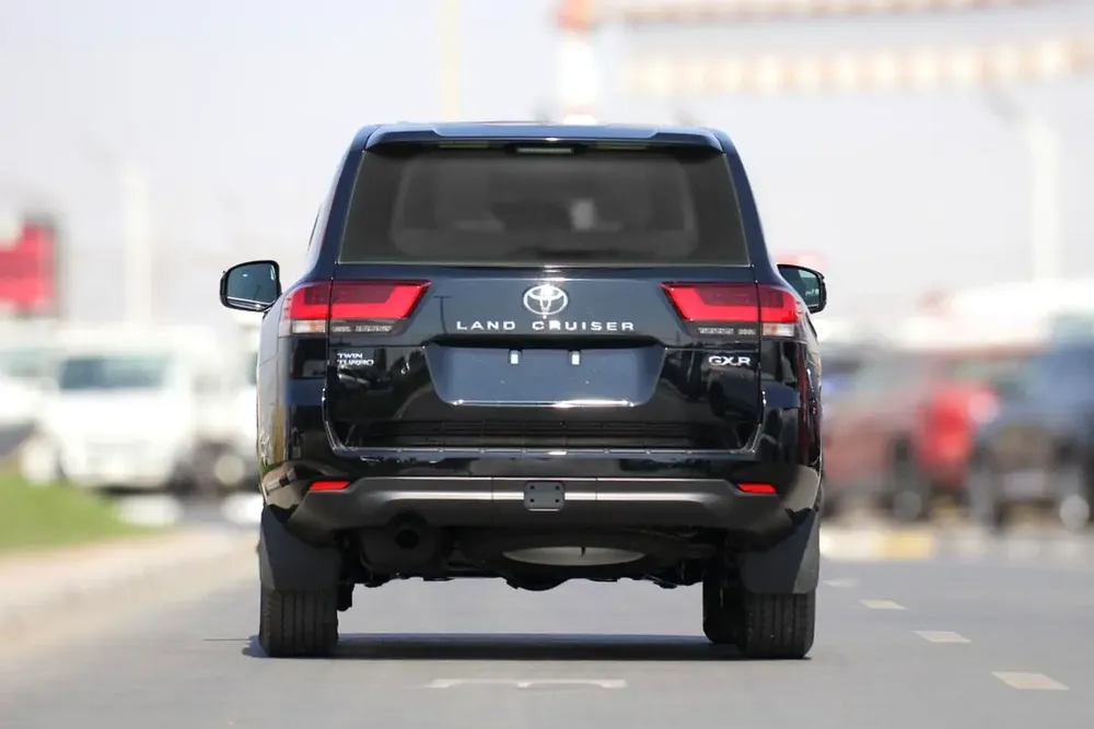 LAND CRUISER GXR V6 TURBO AX-A00 2026 - Image 4