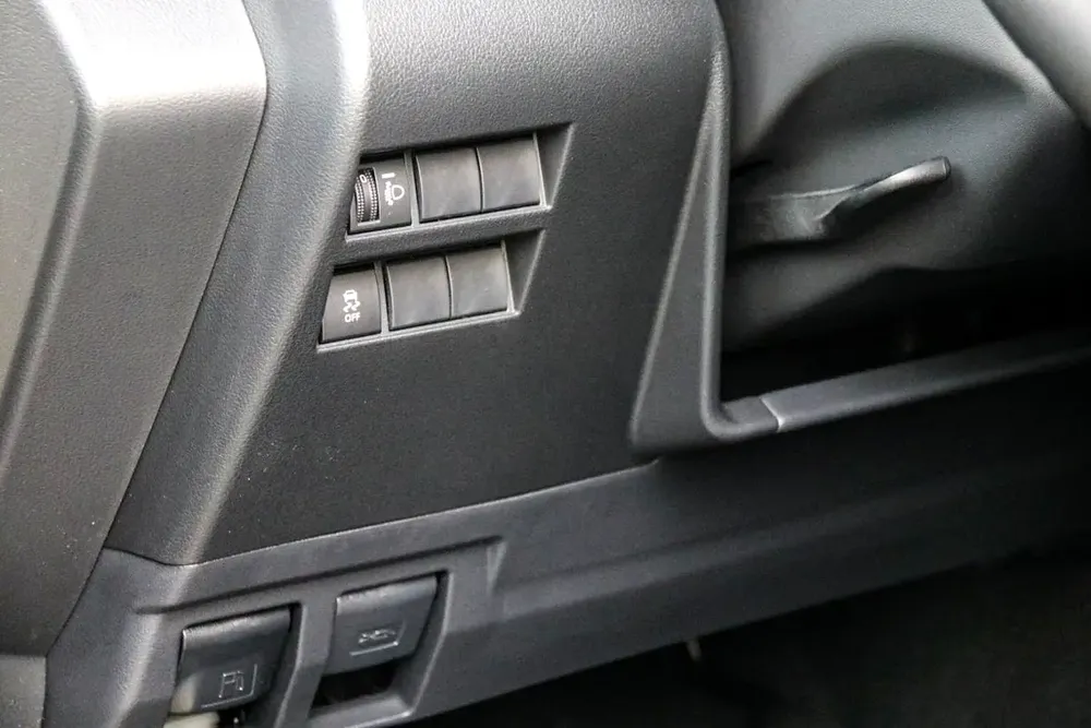 LAND CRUISER GXR V6 TURBO AX-A00 2026 - Image 8