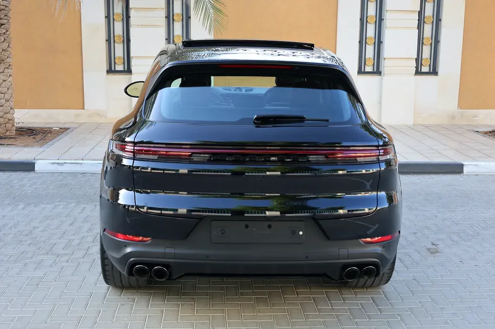 Porsche Cayenne  2024-62000KM-2024-GCC SPECS-5 YEAR  WARRANTY  SERVICE - Image 9