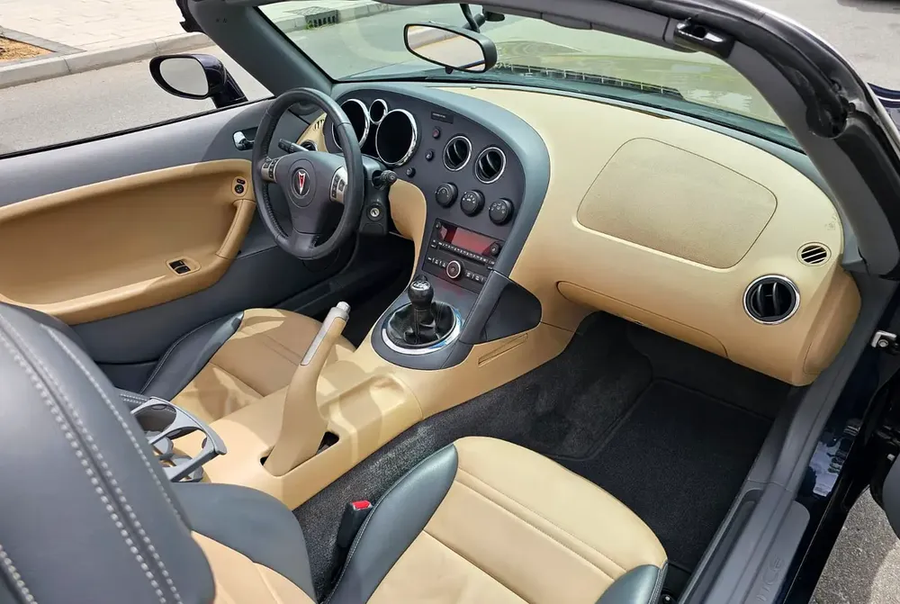 LIKE NEW !!! PONTIAC SOLSTICE 2006 ( MANUAL ) ACCIDENT FREE 100% IN VGC - Image 13