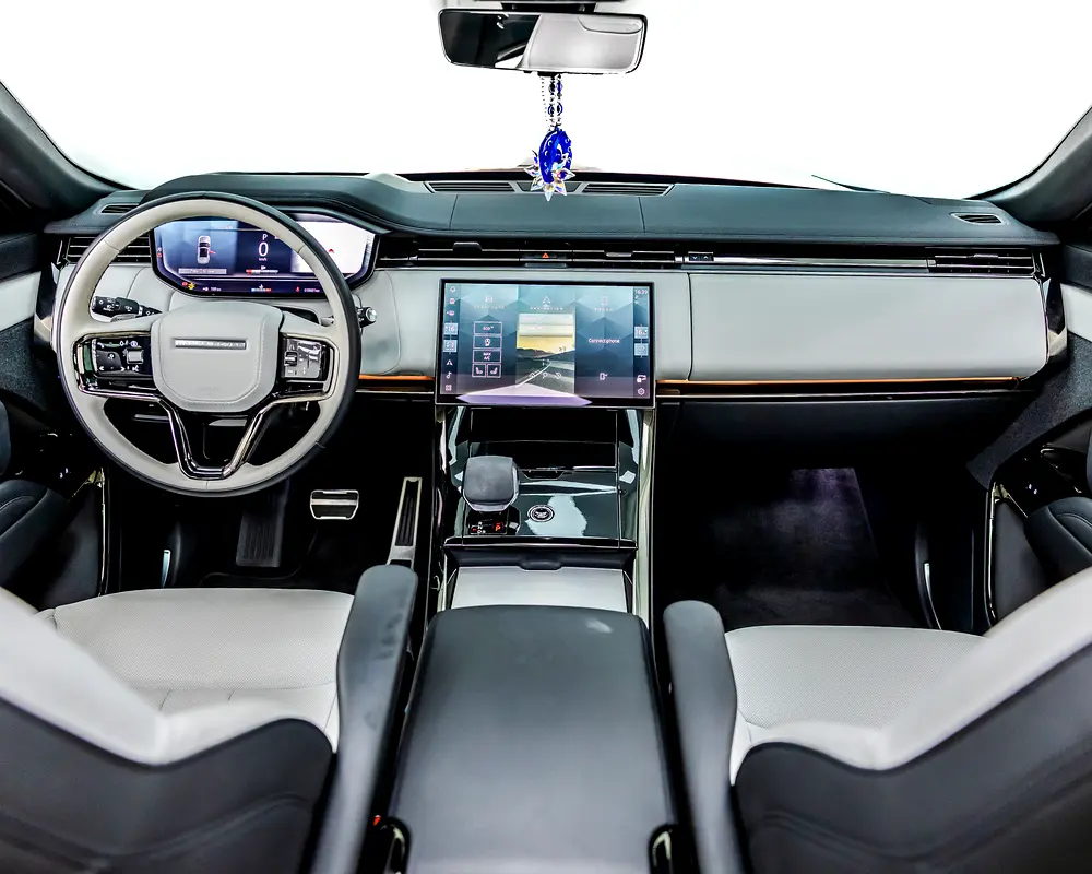RANGE ROVER SPORT HSE DYNAMIC P400 - V6 - 2024 - GCC - AL TAYER WARRANTY - BRAND NEW CONDITION - Image 4