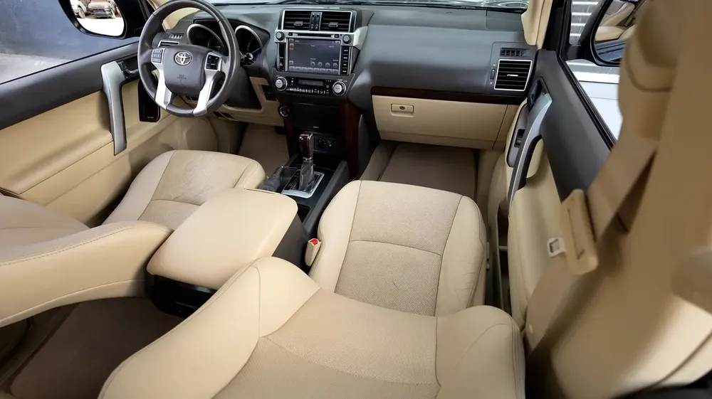 Toyota Land Cruiser Prado 2017 GCC specs - Image 18