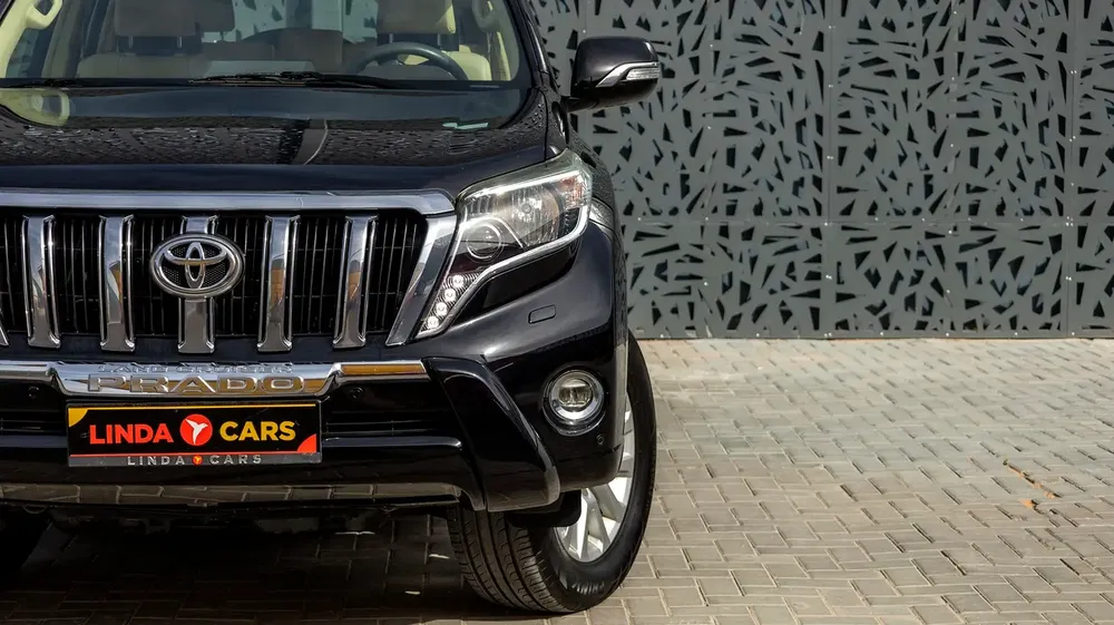 Toyota Land Cruiser Prado 2017 GCC specs - Image 4