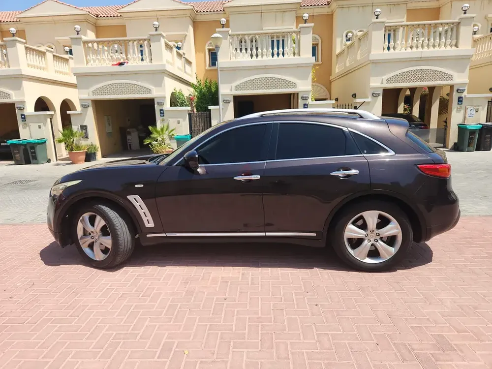 Infiniti FX35 2009 in Good Condition - Image 15