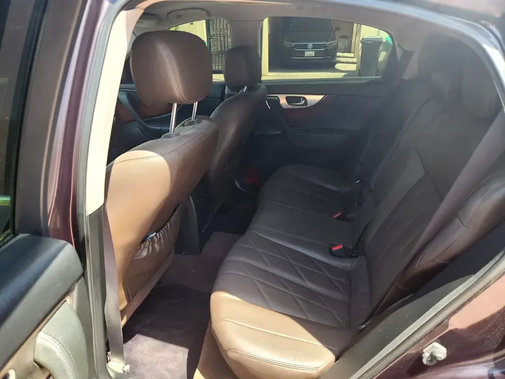 Infiniti FX35 2009 in Good Condition - Image 7