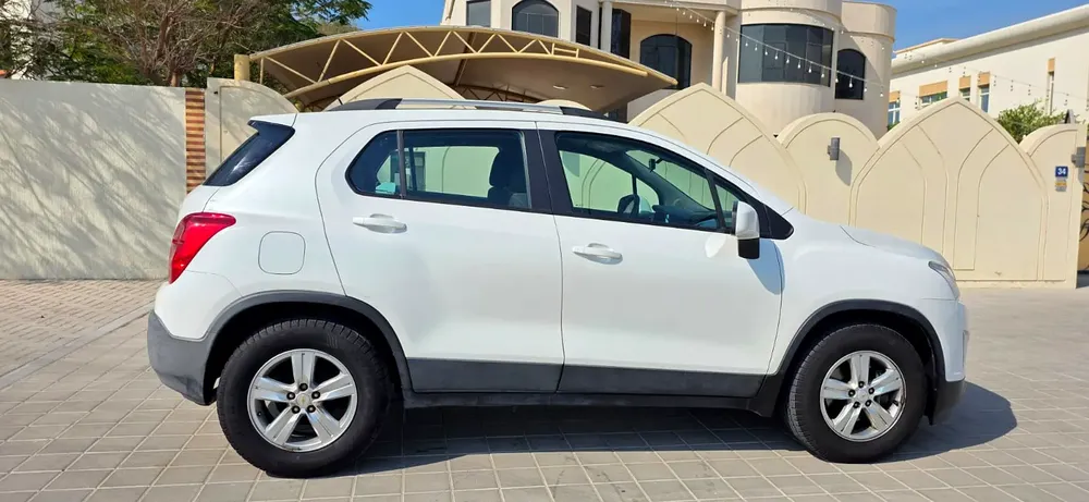 2016-Chevrolet Trax LT-Excellent condition - Image 4