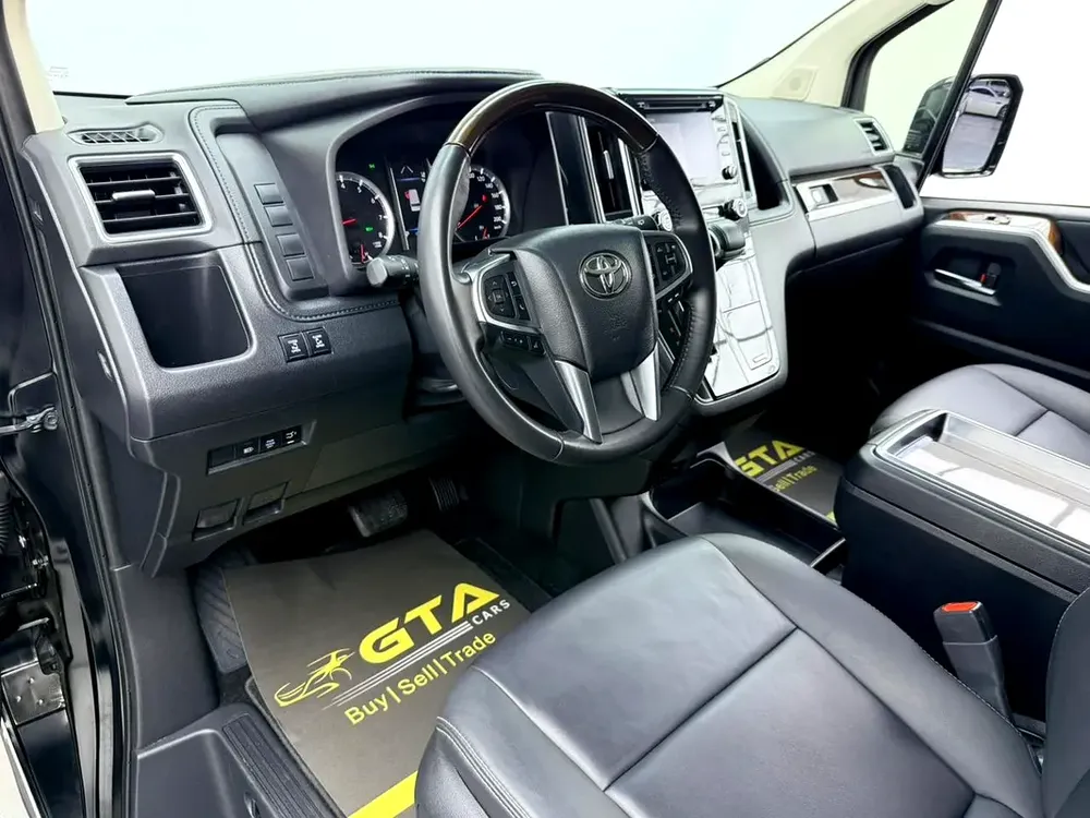 2023 Toyota Granvia Premium, 2026 Toyota Warranty, Full Toyota Service History, Fully Loaded, GCC - Image 10