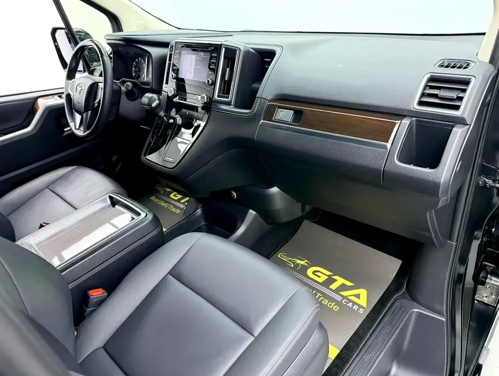 2023 Toyota Granvia Premium, 2026 Toyota Warranty, Full Toyota Service History, Fully Loaded, GCC - Image 11