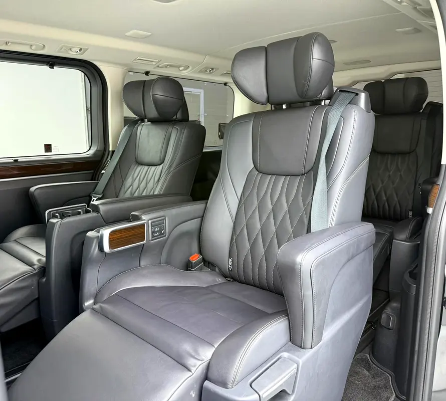 2023 Toyota Granvia Premium, 2026 Toyota Warranty, Full Toyota Service History, Fully Loaded, GCC - Image 16