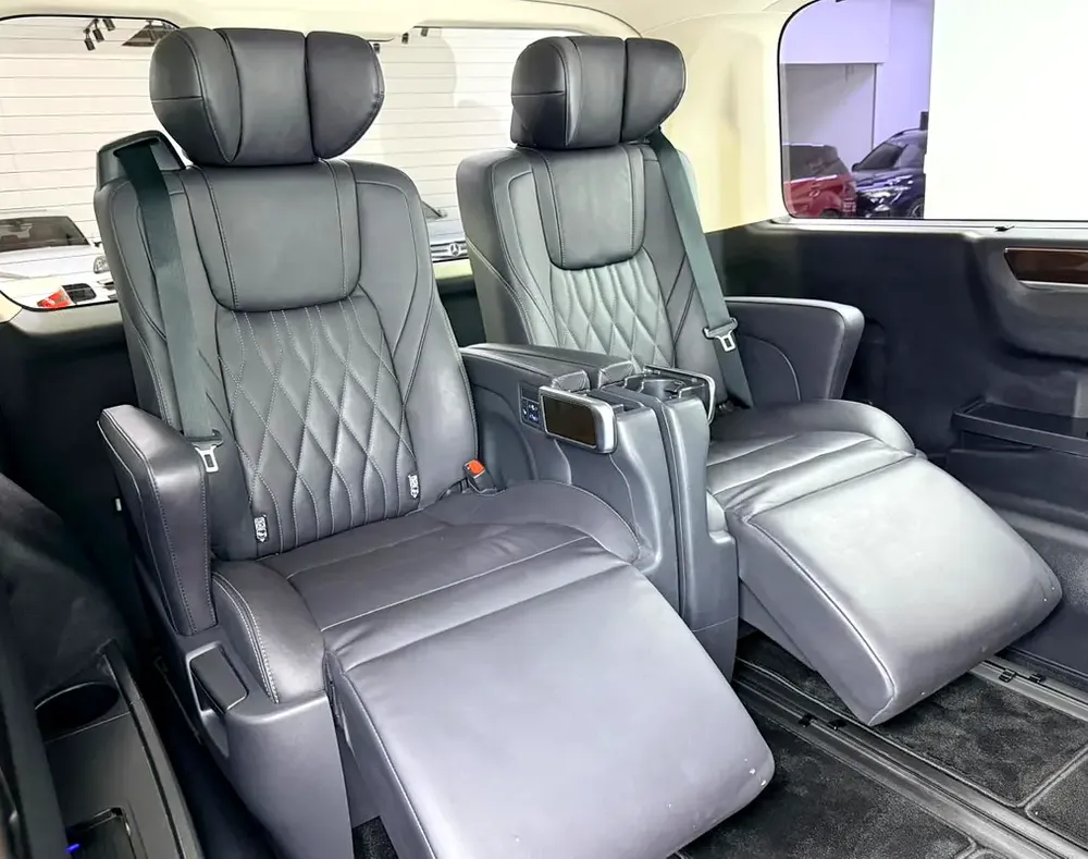 2023 Toyota Granvia Premium, 2026 Toyota Warranty, Full Toyota Service History, Fully Loaded, GCC - Image 17