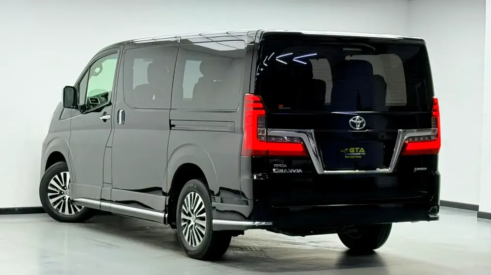 2023 Toyota Granvia Premium, 2026 Toyota Warranty, Full Toyota Service History, Fully Loaded, GCC - Image 6