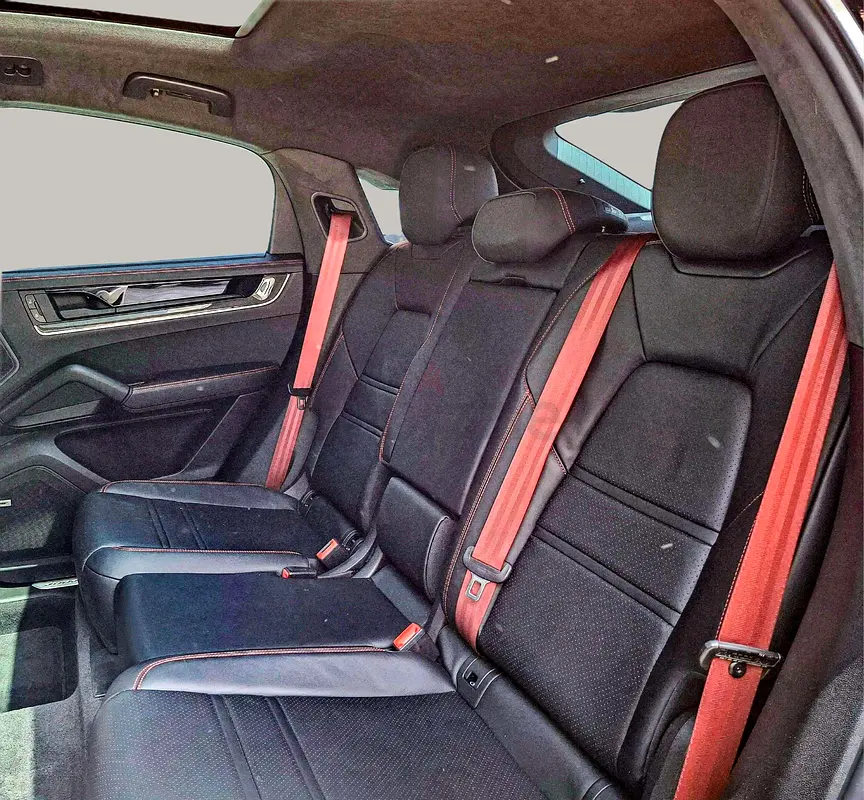 AED 7597/month | 2024 Porsche Cayenne  | GCC Specs | Ref#449453 - Image 13