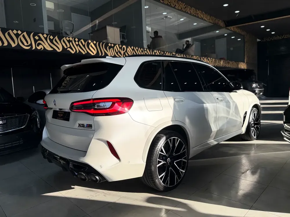 BMW X5M Competition 2023 GCC Specs - Under Warranty - Image 15