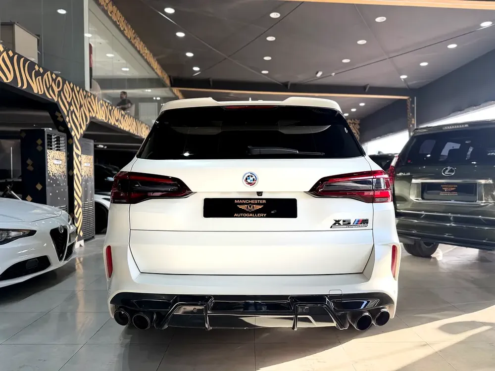 BMW X5M Competition 2023 GCC Specs - Under Warranty - Image 5