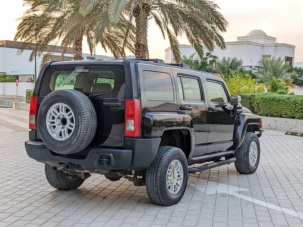 HUMMER H3 2006 G.C.C SPECIFICATION IN EXCELLENT CONDITION - Image 9