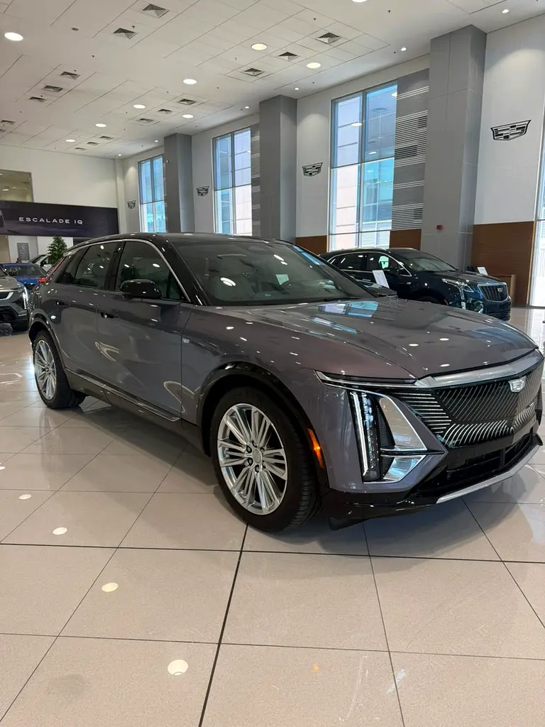 2025 Cadillac Lyriq Sport - GCC Specs - Brand New - Authorized Dealer - Image 15