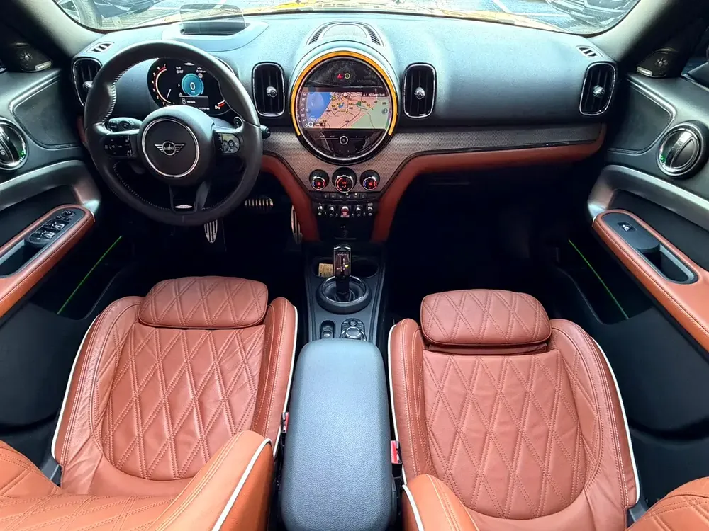Mini Cooper Country Man JCW Gcc Under Warranty Servers - Image 9