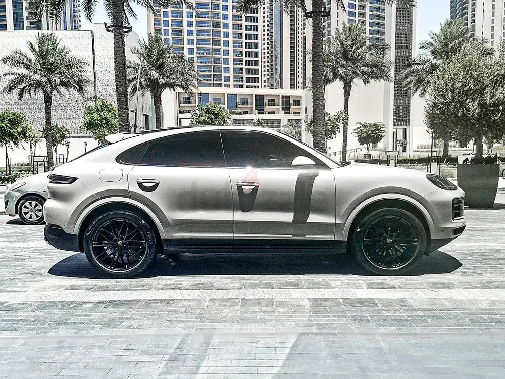 AED 6534/month | 2024 Porsche Cayenne Coupe | GCC Specs | Ref#473619 - Image 4