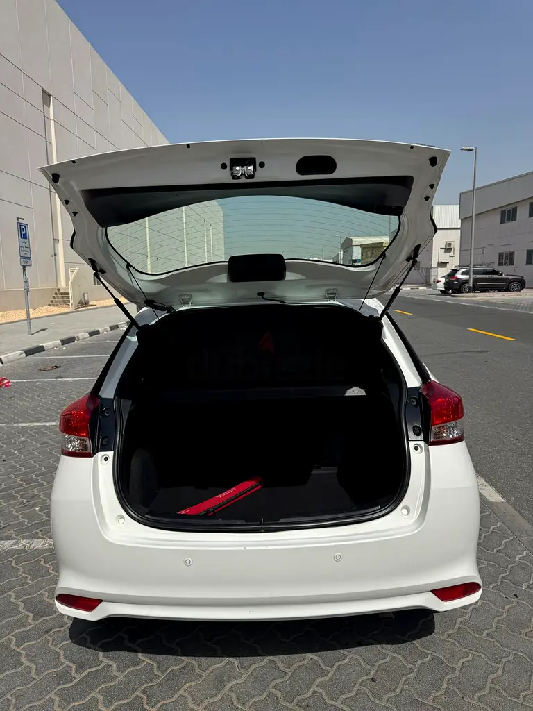 Toyota Yaris 2019 SE GCC Specs - Image 8