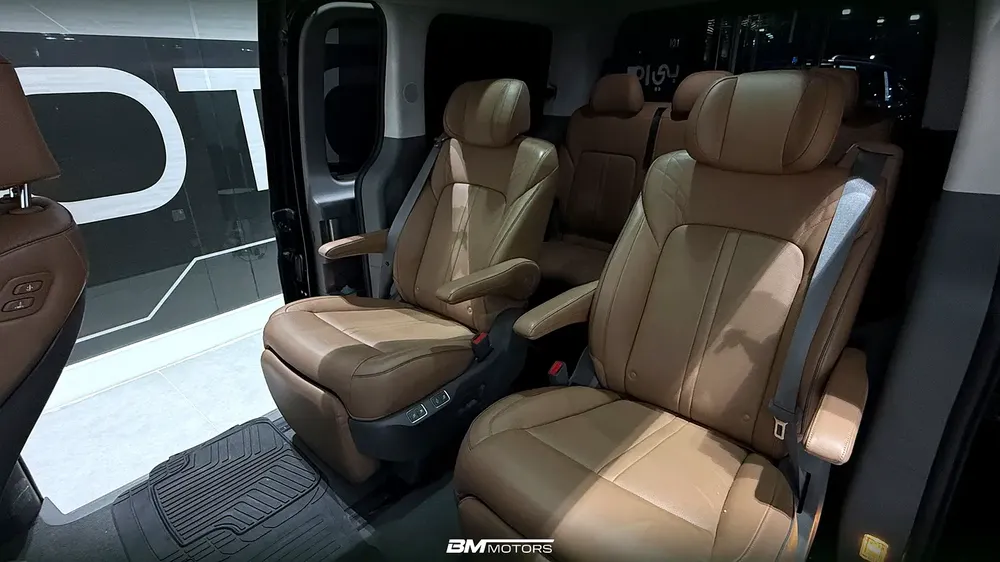 Hyundai Staria Luxury 2023 - GCC Specs - Under Warranty - Image 12