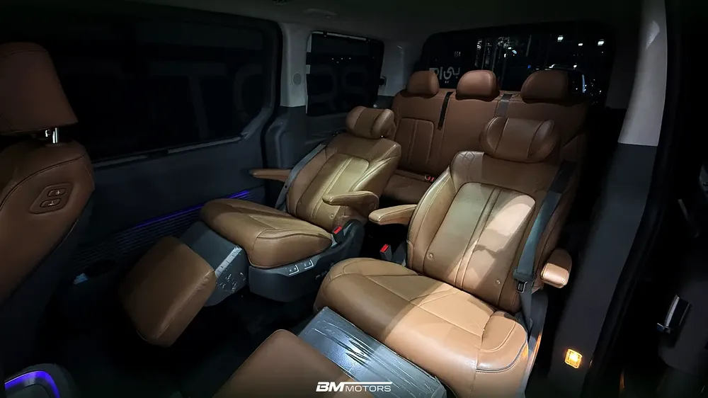 Hyundai Staria Luxury 2023 - GCC Specs - Under Warranty - Image 13