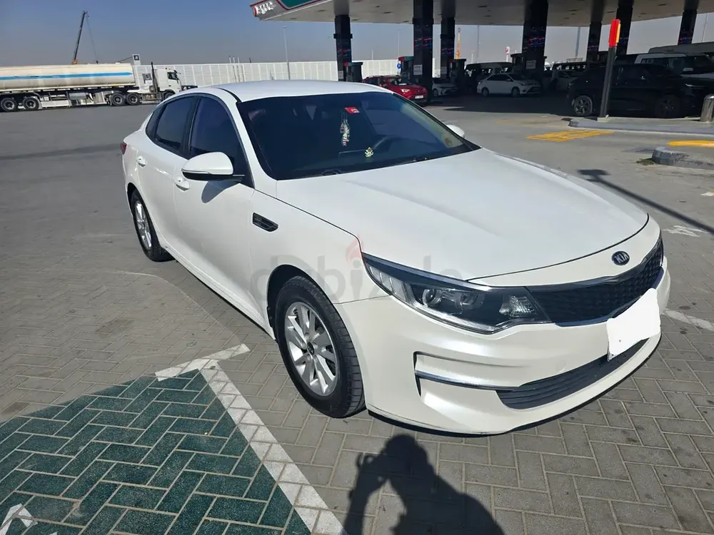 Kia Optima 2018 GCC Service Contract | No Expense Car | NEW Tyres + Battery - Image 5