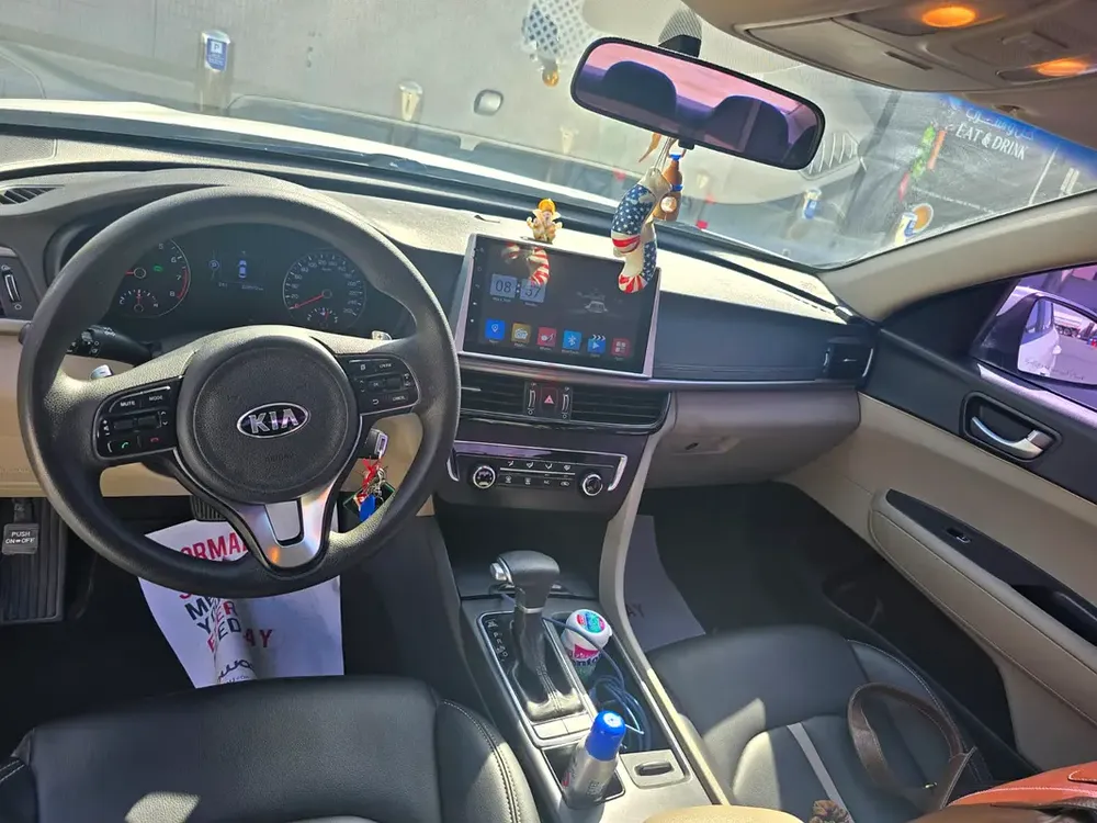 Kia Optima 2018 GCC Service Contract | No Expense Car | NEW Tyres + Battery - Image 6
