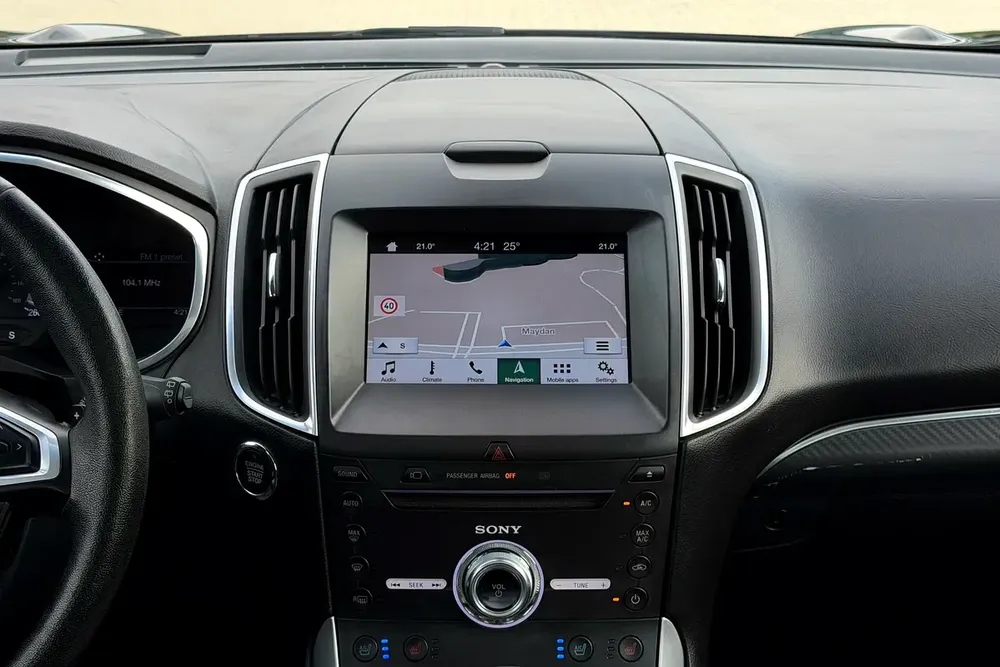 Ford Service History / 2 Keys | Ford Edge Sport 2017 GCC Specifications (Single Owner) - Image 14