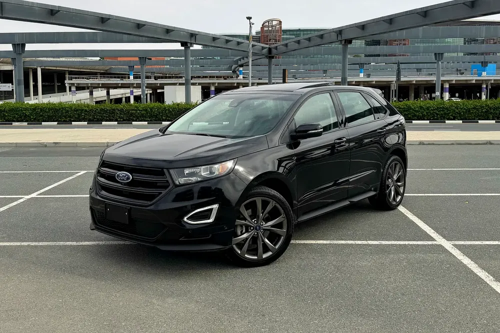Ford Service History / 2 Keys | Ford Edge Sport 2017 GCC Specifications (Single Owner) - Image 4