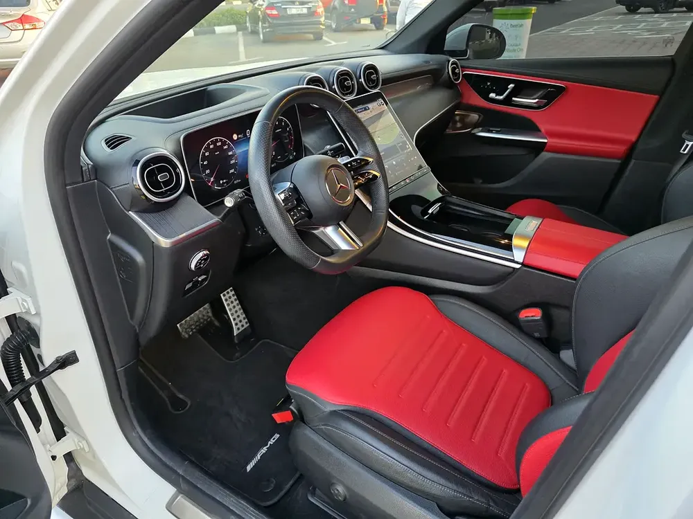 GLC 200 AMG 2024 GCC PERFECT CONDITION - Image 10