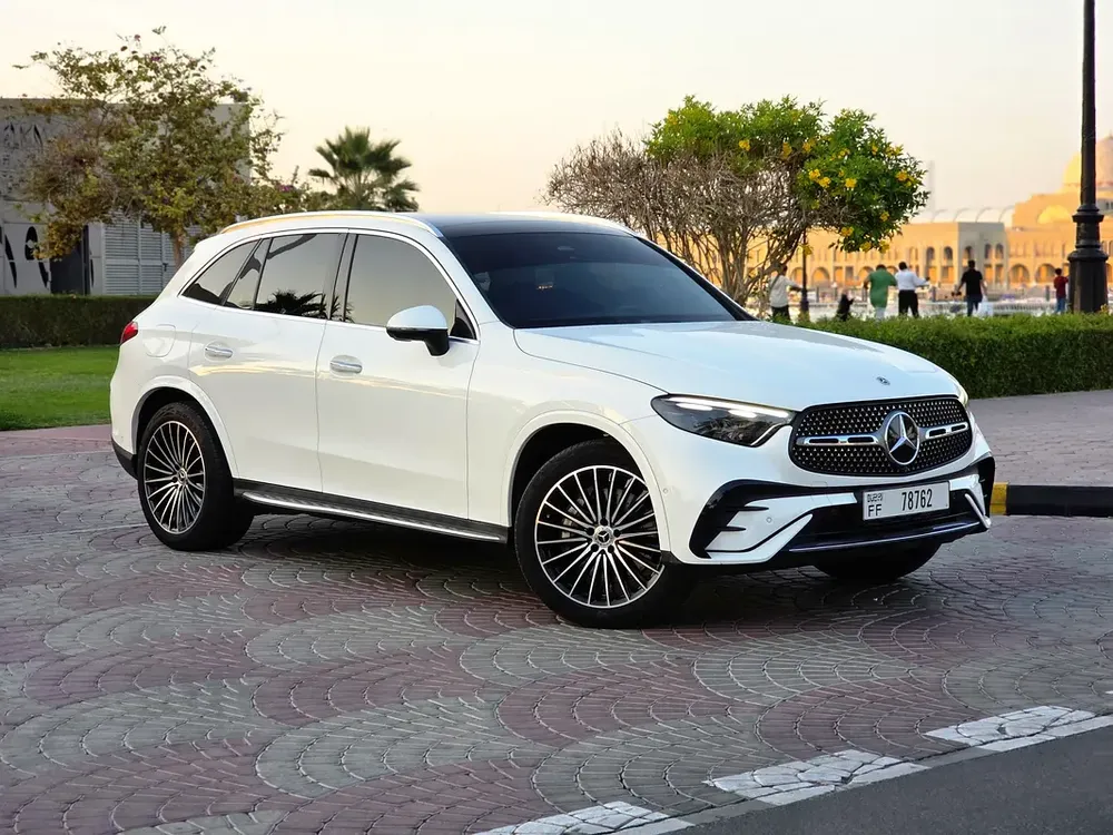 GLC 200 AMG 2024 GCC PERFECT CONDITION - Image 4