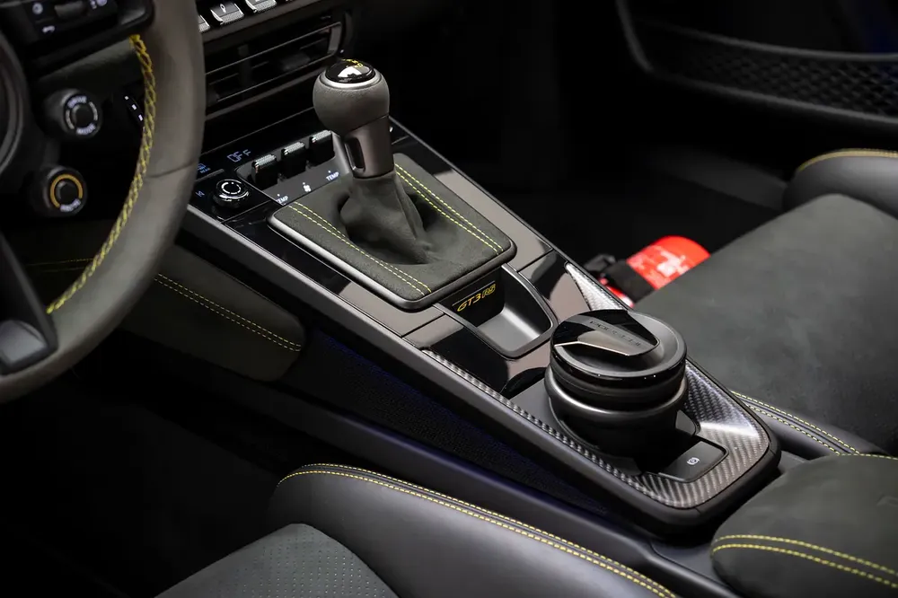 GCC SPECS WARRANTY - 2024 PORSCHE 911 GT3 RS WEISSACH + MAGNESIUM RIMS + PCCB + CARBON ROLL CAGE - Image 10