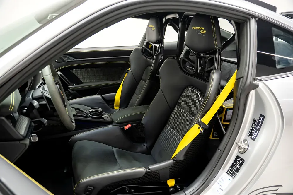 GCC SPECS WARRANTY - 2024 PORSCHE 911 GT3 RS WEISSACH + MAGNESIUM RIMS + PCCB + CARBON ROLL CAGE - Image 13