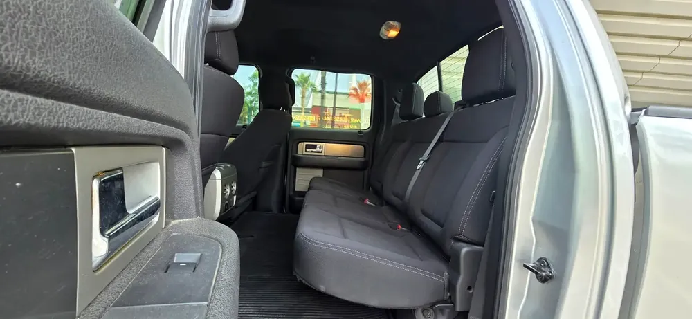 2014-Ford F150 Raptor SVT-Excellent Condition - Image 13