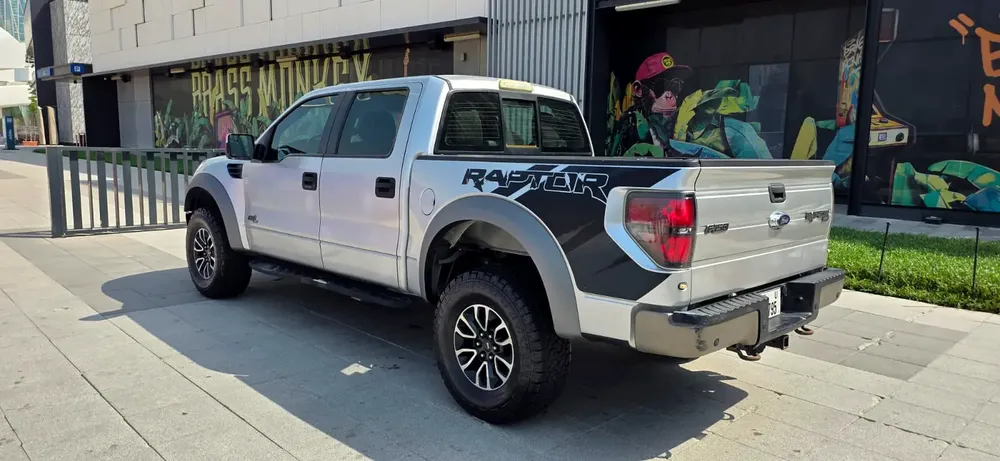 2014-Ford F150 Raptor SVT-Excellent Condition - Image 6