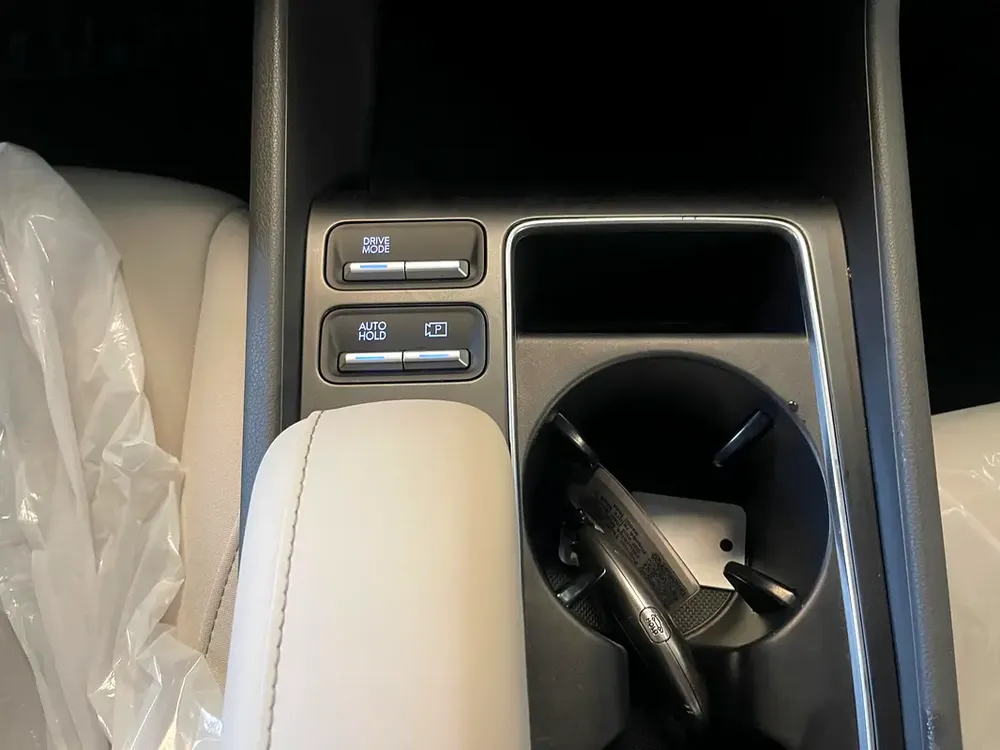 2025 Hyundai Sonata – Like New | Low Miles | Excellent Condition - Image 13