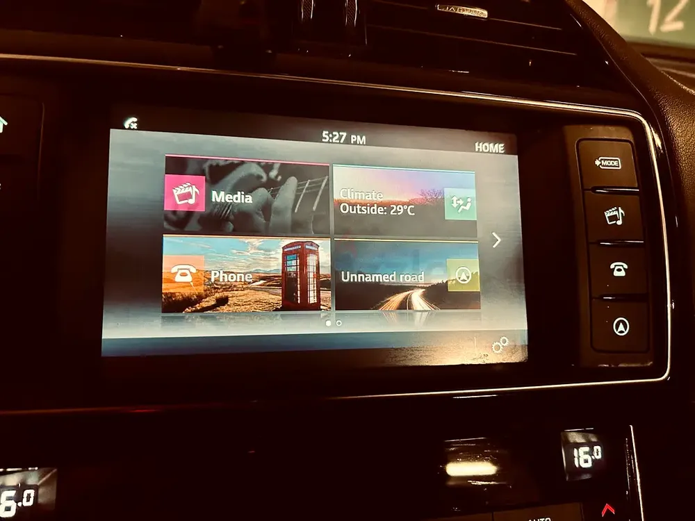 2016 Jaguar-XE-V6 S-NO accident-hard to find car-unique color-full service-GCC-100% EVERYTHING! - Image 11