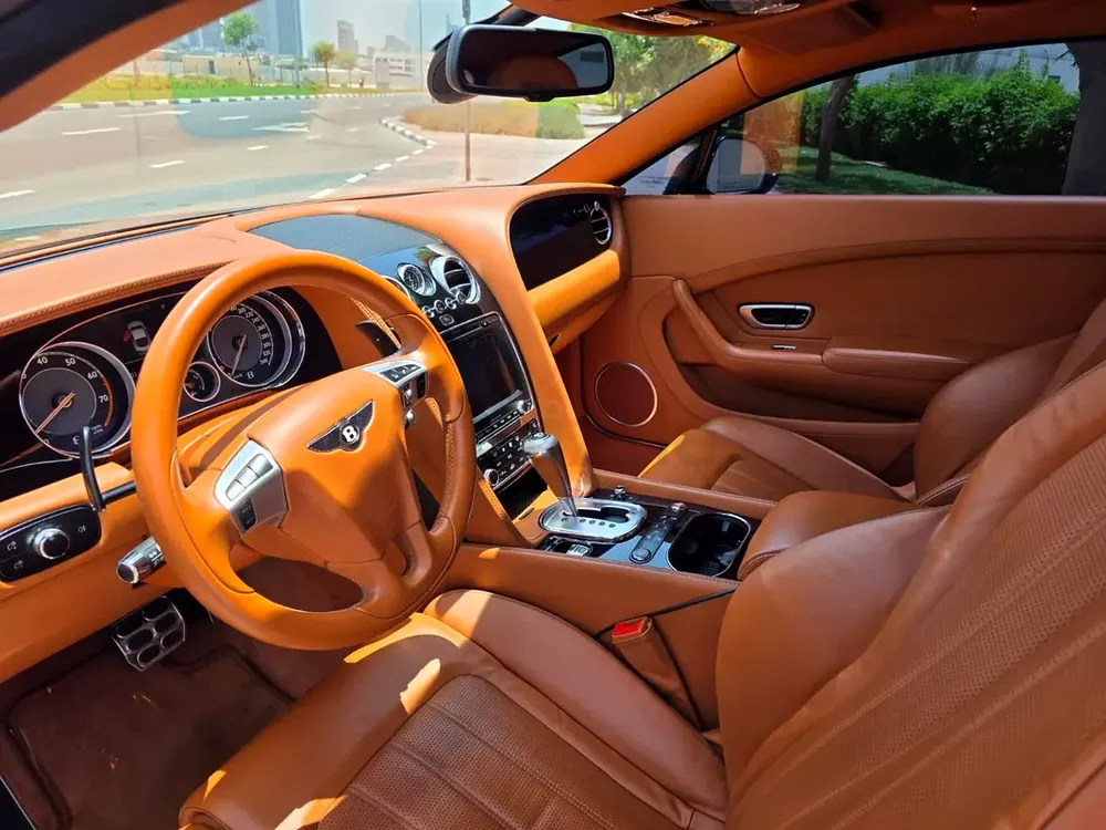 Bentley Continental GT 2015 GCC Specs - Pristine Condition - Image 5