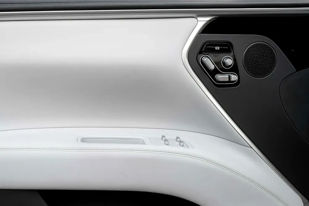 4,505 P.M |  11 Premium | 0% Downpayment | Avatr Warranty! - Image 13