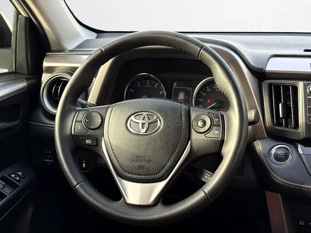 🎉 EID SALE | 1 YEAR FREE WARRANTY | TOYOTA RAV4 VX | 2.5L I4 | 2018 | GCC SPECS - Image 12