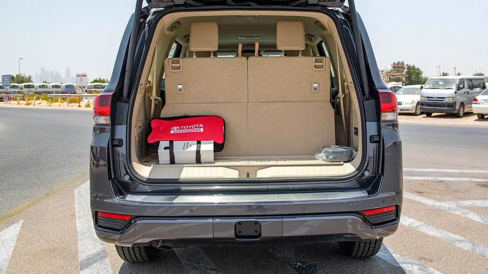 Toyota Land Cruiser GXR 2026, European Specs - Brand New! - Image 9