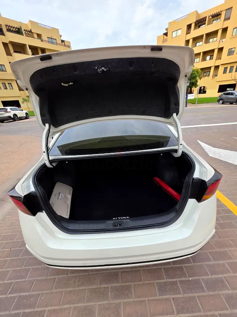 2022 Nissan Altima | GCC Specs | Excellent Condition - Image 12