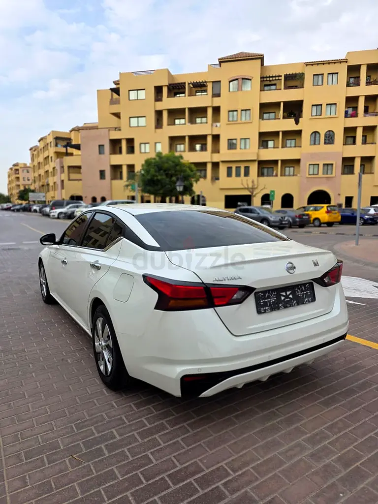 2022 Nissan Altima | GCC Specs | Excellent Condition - Image 4