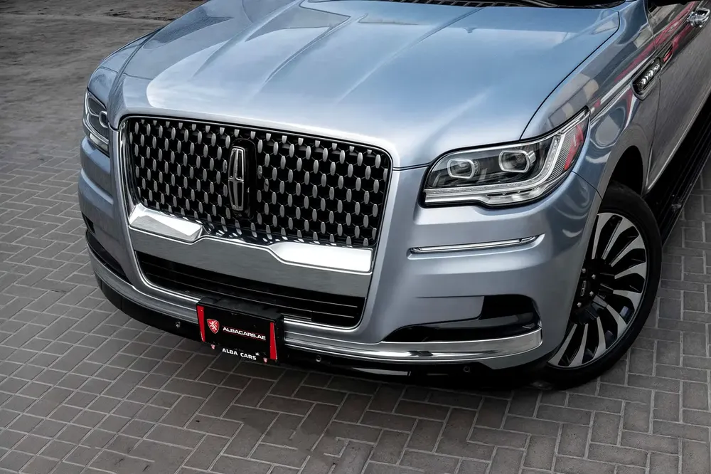 5,249 P.M | Navigator Presidential | 0% Downpayment | Amazing Condition! - Image 9