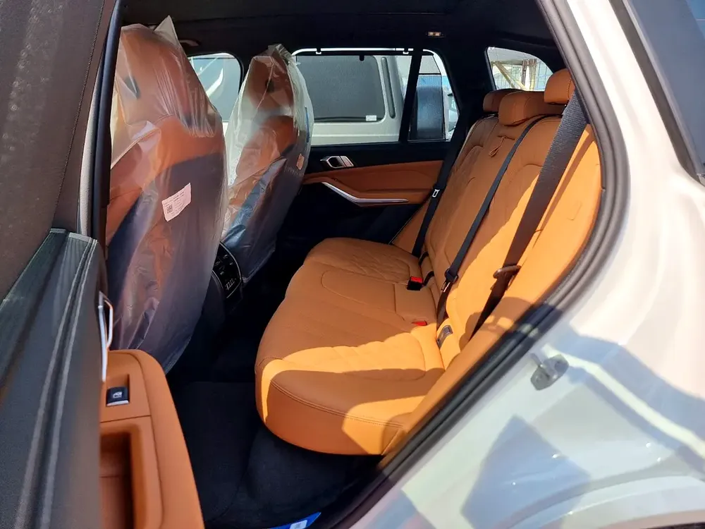 2025 BMW X5 xDrive40i M Sport - GCC Specs - Brand New! - Image 15