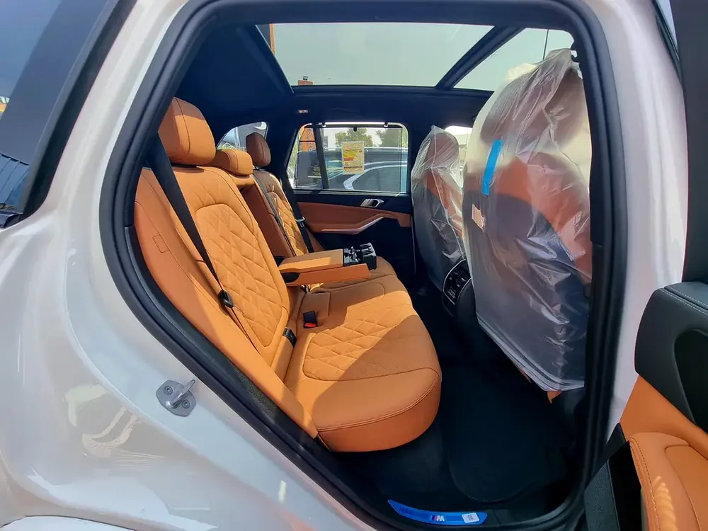 2025 BMW X5 xDrive40i M Sport - GCC Specs - Brand New! - Image 16